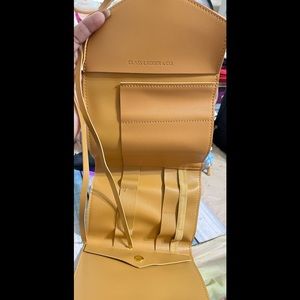 Glass ladder & co. Tech organizer